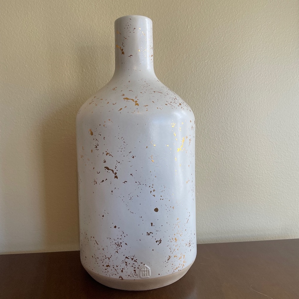 Hearth & Hand Stoneware Ivory Vase